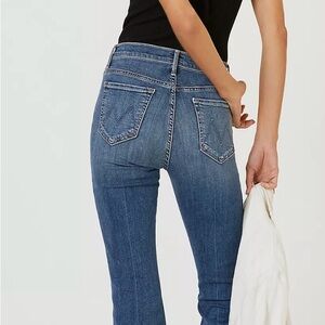 MOTHER The Weekender Mid-Rise Flare Jeans